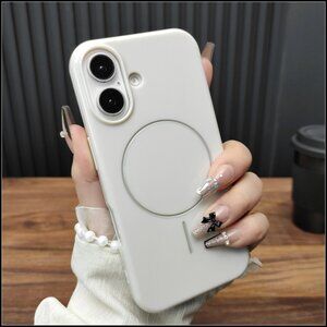 Minimalist MagSafe-Compatible Solid White Phone Case